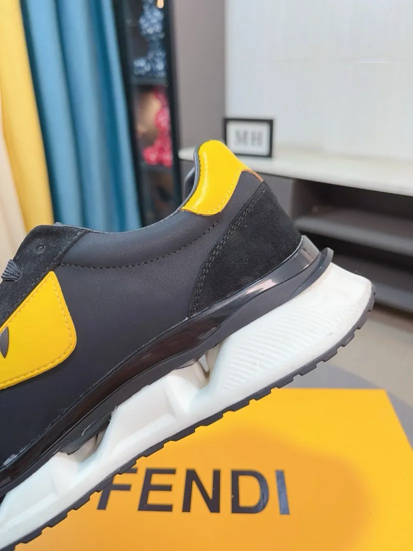 Men's shoes 💰440🌹🌹[fendi] Fendi classic and comfortable men, this complex sneaker is made of soft calfskin➕genuine leather lining➕original ultra-light rubber material with rough outsole. This unique light style is suitable for the casual and refined sensibility of this season. It is comfortable and natural on the feet. It is an everyday style for casual travel in autumn and winter! 38/44